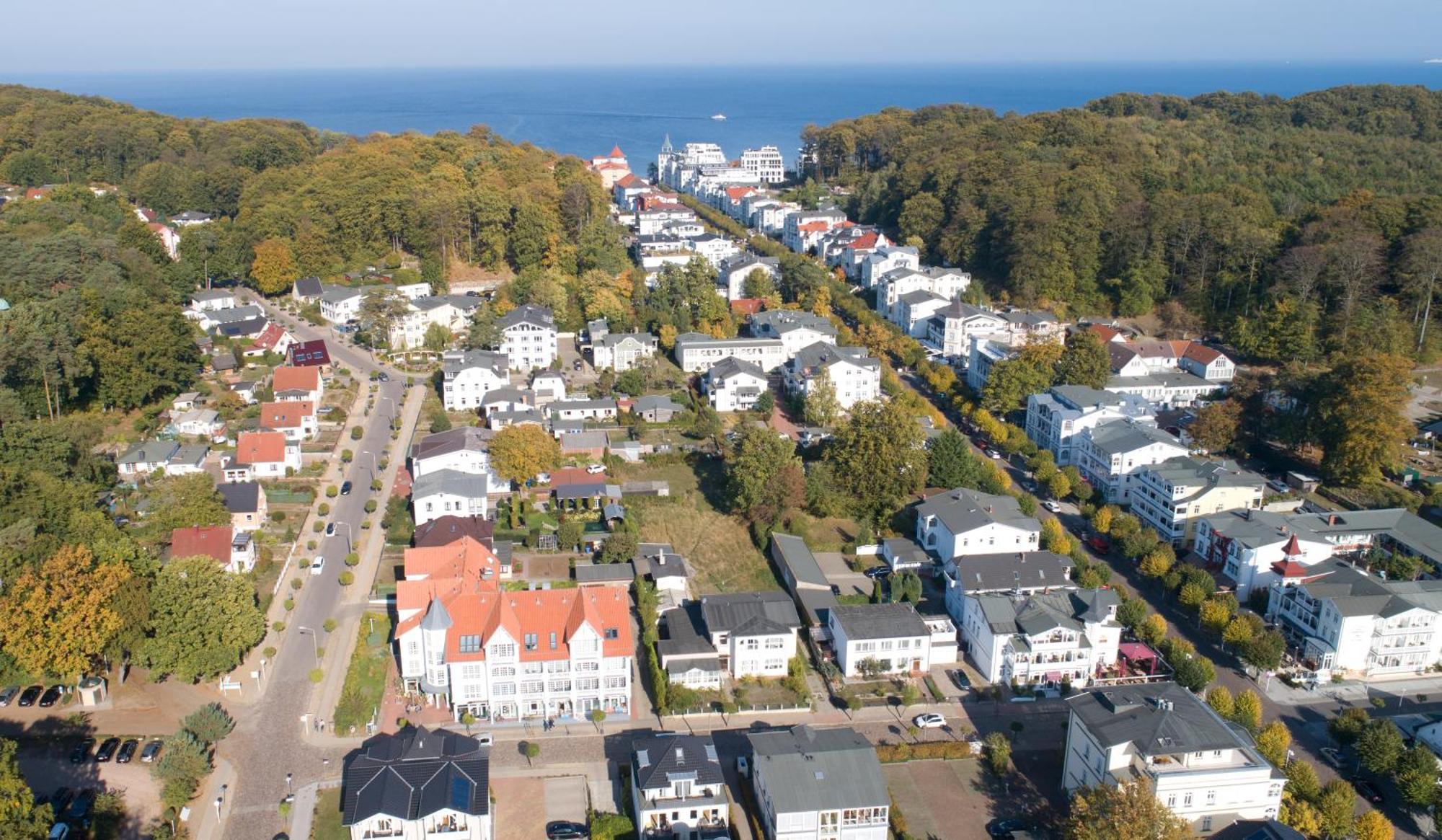 Haus Baltic 12 Mit Balkon - Zentrale Lage Im Ostseebad Sellin Luaran gambar